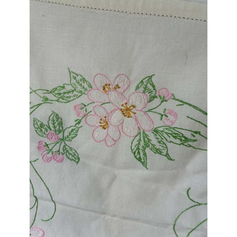 Unbranded Table Runner Floral Embroidered Vintage White Pink Excellent